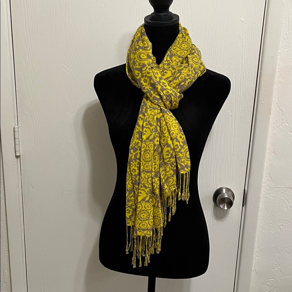 Old Navy Yellow & Gray Scarf Patterned Scarf